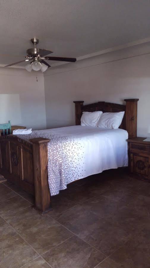 Whitten Inn Van Horn Bagian luar foto