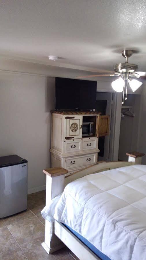 Whitten Inn Van Horn Bagian luar foto
